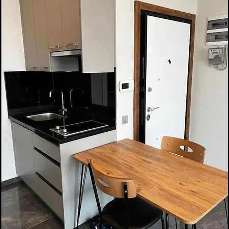 In Royalgarden Means Life Apartamento