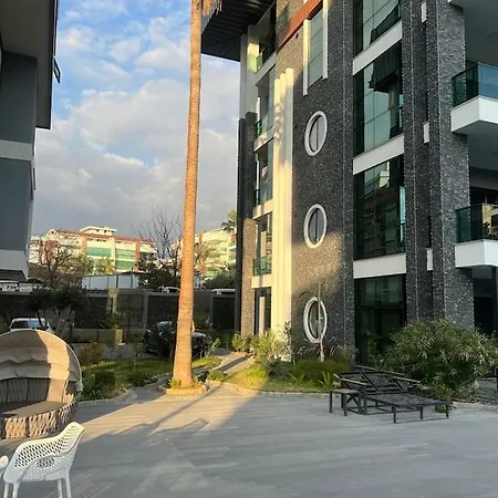 In Royalgarden Means Life Apartamento *