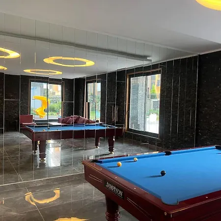 In Royalgarden Means Life Apartamento Alanya